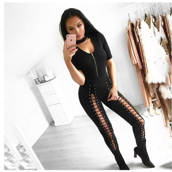 NEW! Lace-up Leggings - Picture 5 of 7